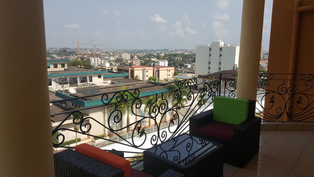 Résidences hôtelières Micheline et Emile Yaoundé Exterior foto