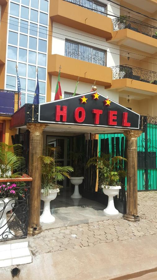 Résidences hôtelières Micheline et Emile Yaoundé Exterior foto